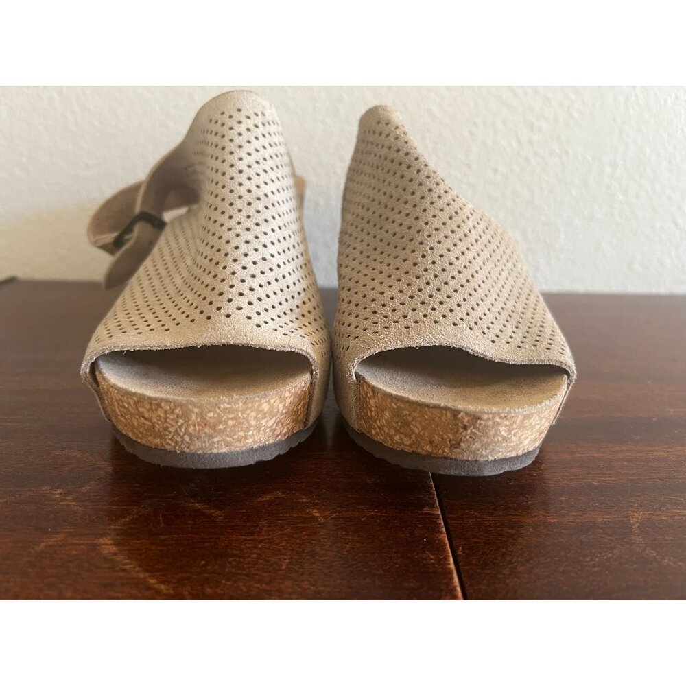 Marina Luna Comfort Wedge Sandals Platform Womens Sz 8/Eu38 Beige Suede Leather - Picture 10 of 11